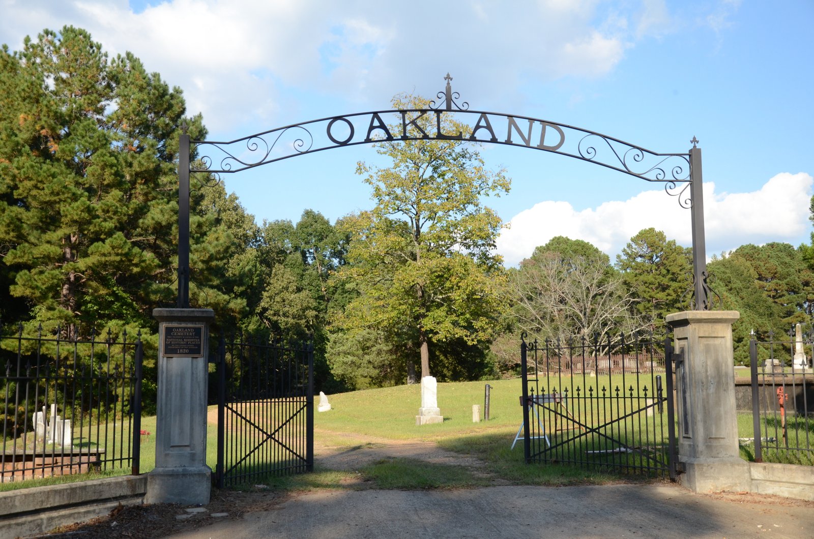 camden-oakland-cemetery Lot for Vehicle Storage — Near Downtown Camden & the Ouachita River