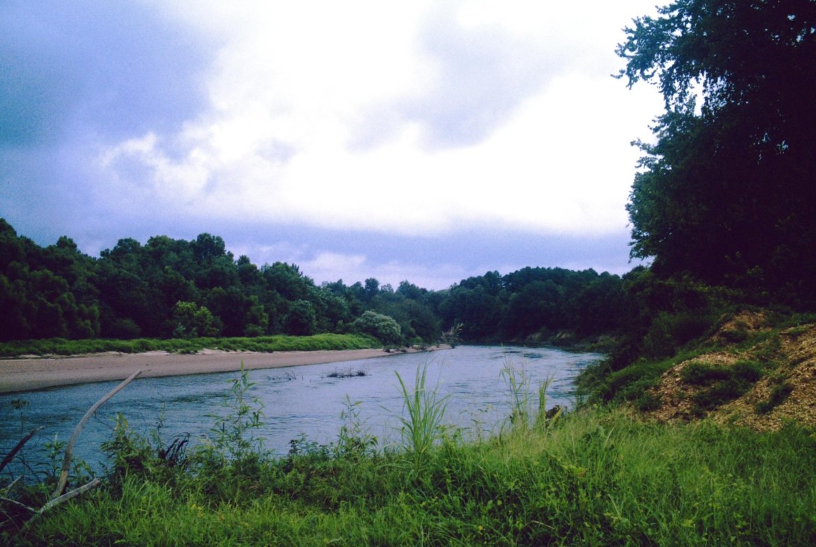 Lot for Vehicle Storage — Near Downtown Camden & the Ouachita River