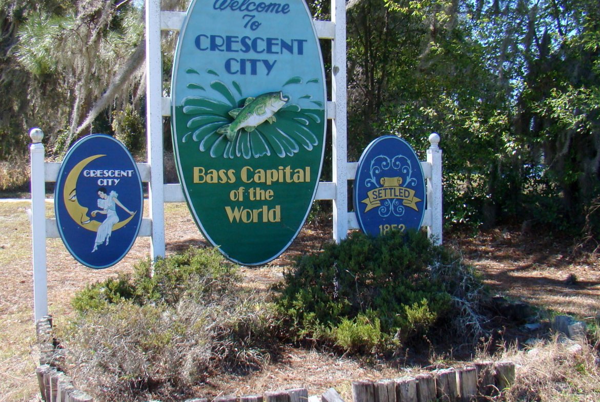 Lot for Gardening — 0.4 mi to Crescent Lake