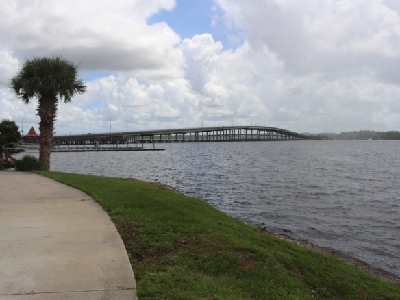 Lot for Boat Storage — Near the St. Johns River